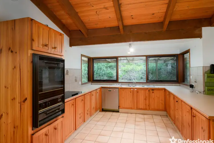 Second view of Homely house listing, 10 Gardenhill Road, Launching Place VIC 3139