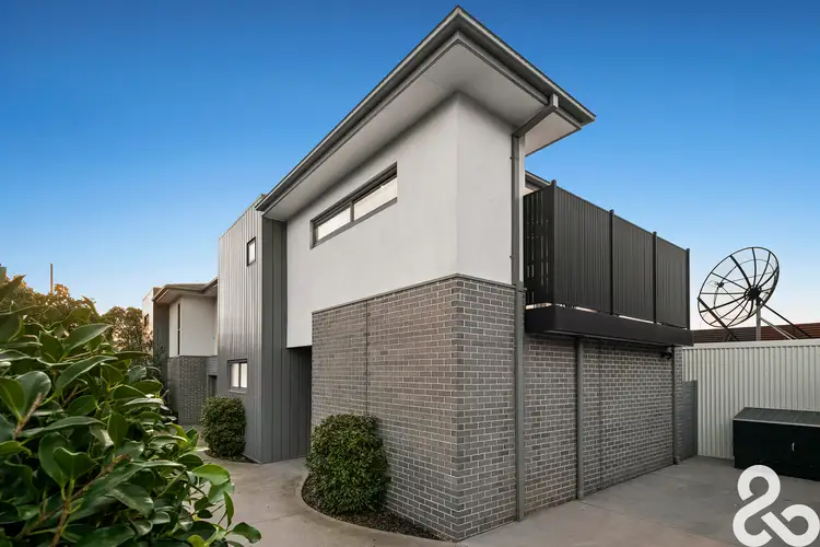 2/16 Hotham Street, Preston VIC 3072