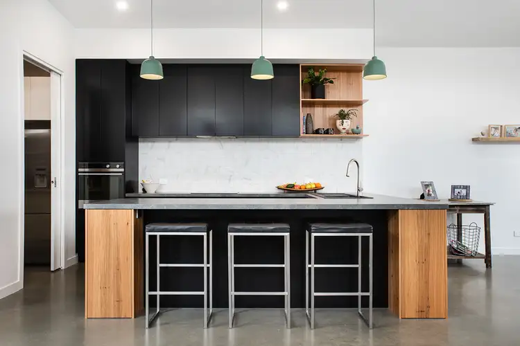 34 Elstead Drive, Strathdale VIC 3550