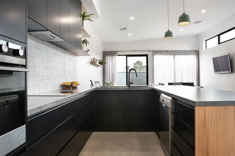 Fifth view of Homely house listing, 34 Elstead Drive, Strathdale VIC 3550