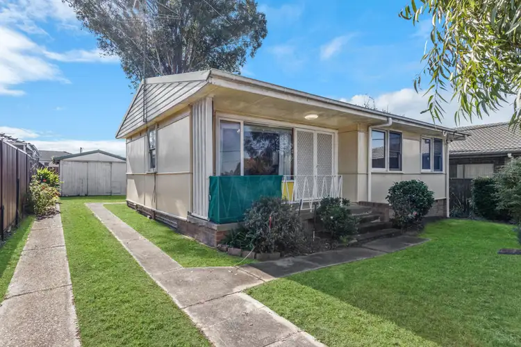 13 Catherine Avenue, Lurnea NSW 2170