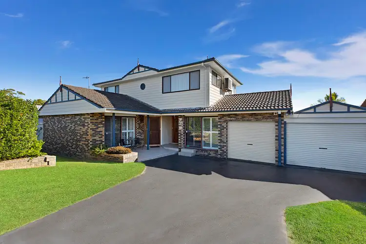 42 Marlowe Road, Bateau Bay NSW 2261