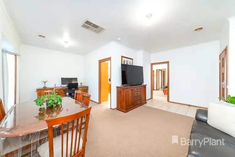 Fifth view of Homely house listing, 18 Farnborough Avenue, Craigieburn VIC 3064