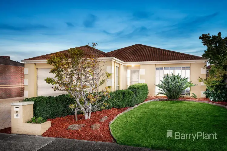 37 Cobblestone Drive, South Morang VIC 3752