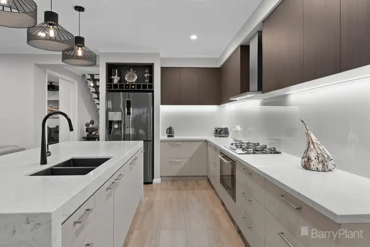 Fifth view of Homely house listing, 33 Tree View Lane, Narre Warren North VIC 3804