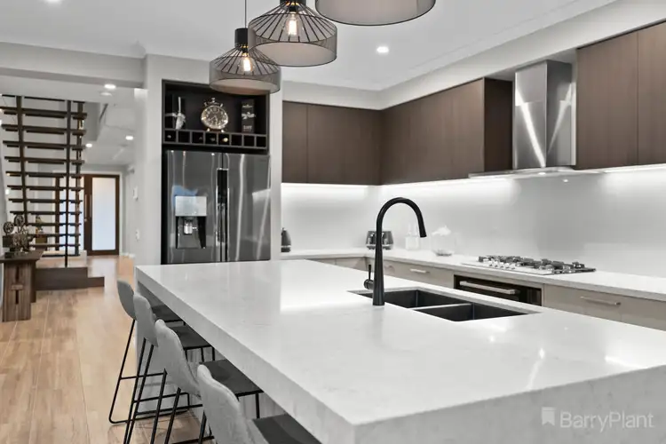 Sixth view of Homely house listing, 33 Tree View Lane, Narre Warren North VIC 3804