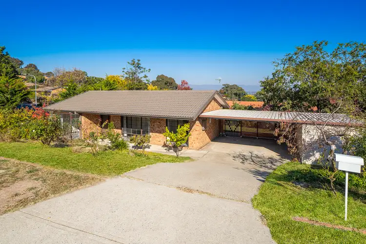 1 Dowsley Place, Chisholm ACT 2905