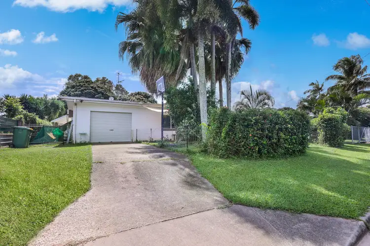 10 Kurruk Close, White Rock QLD 4868
