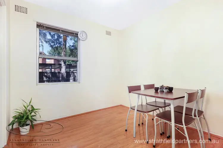Fifth view of Homely unit listing, 2/8-12 Marlene Crescent, Greenacre NSW 2190