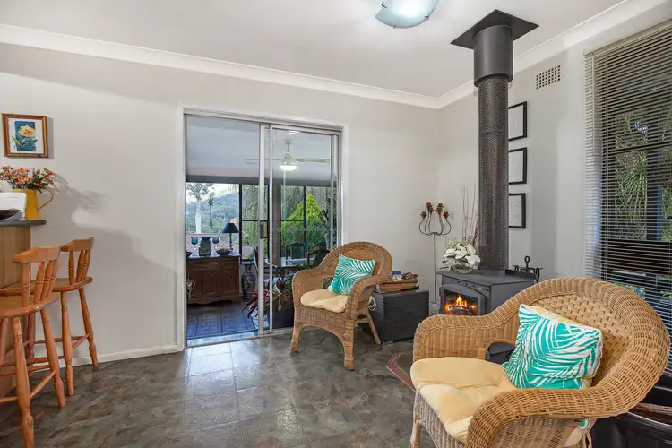 Sixth view of Homely house listing, 10 Opala Avenue, Wyoming NSW 2250
