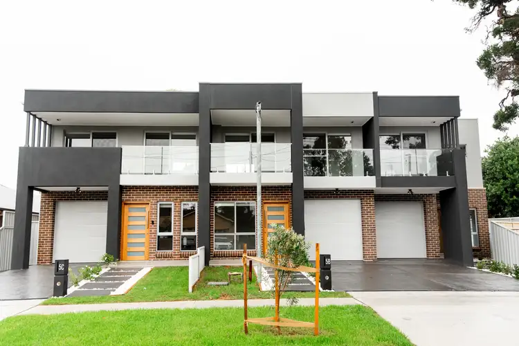 A/5 Longstaff Avenue, Chipping Norton NSW 2170