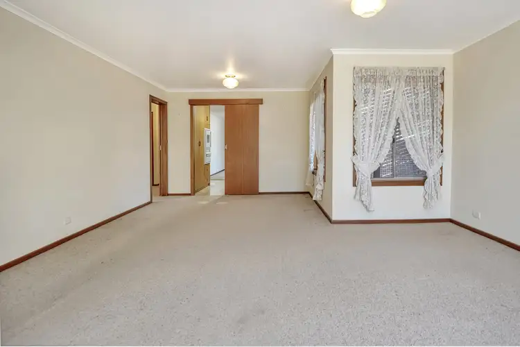 Fourth view of Homely house listing, 5 Lindsay Court, Stawell VIC 3380