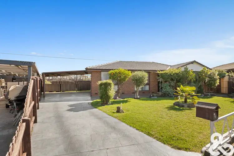 Second view of Homely house listing, 7 Kerang Place, Thomastown VIC 3074