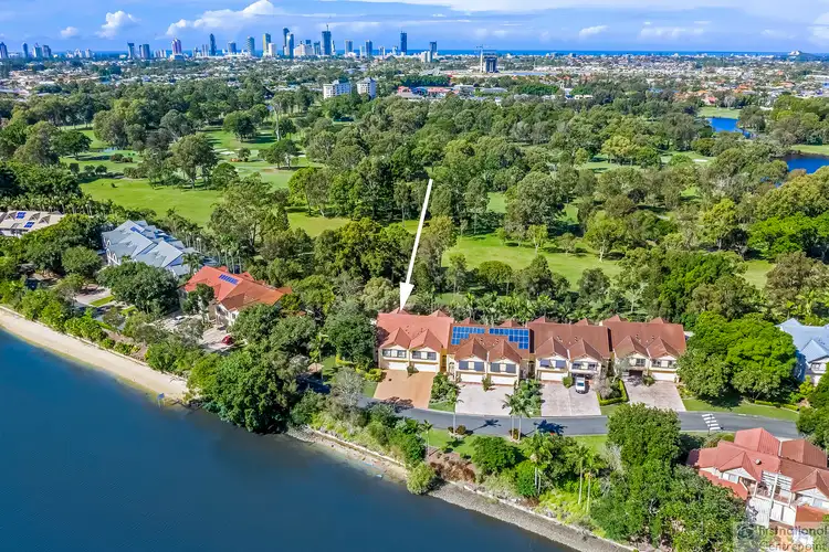 8/125 Santa Cruz Boulevard, Clear Island Waters QLD 4226