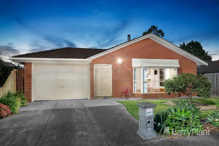 13 Fairwyn Close, Mill Park VIC 3082