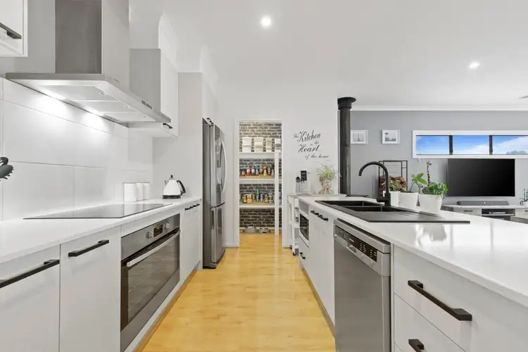 Fifth view of Homely townhouse listing, 19 Lucia Crescent, Mount Clear VIC 3350