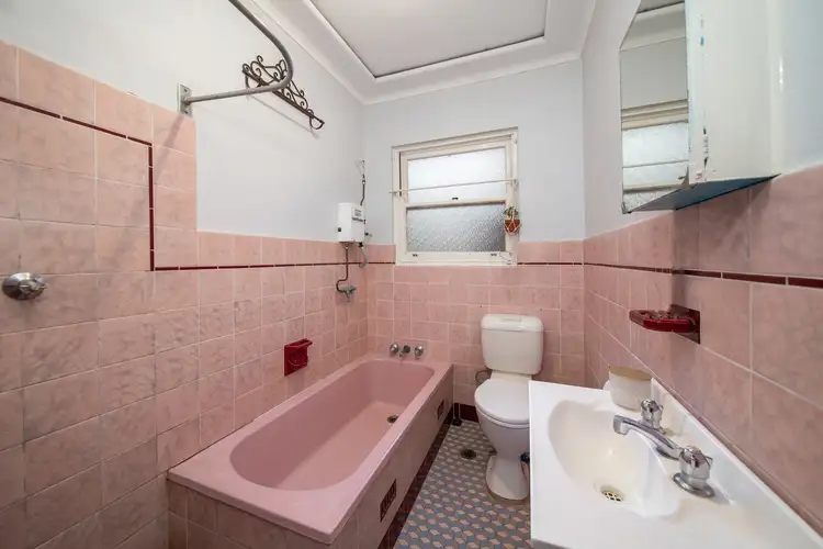 Fourth view of Homely unit listing, 5/48 Seaview Street, Cronulla NSW 2230