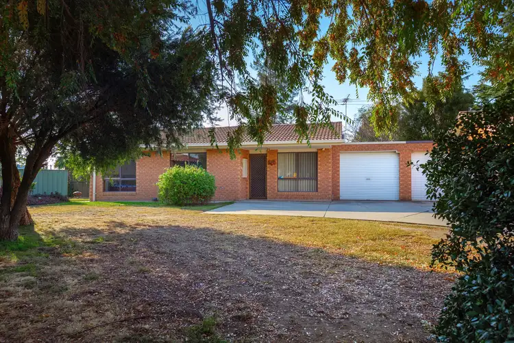 Main view of Homely townhouse listing, 1/22 Campbell Avenue, Wodonga VIC 3690