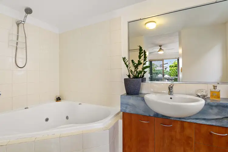 Sixth view of Homely unit listing, 1/102 Racecourse Road, Ascot QLD 4007