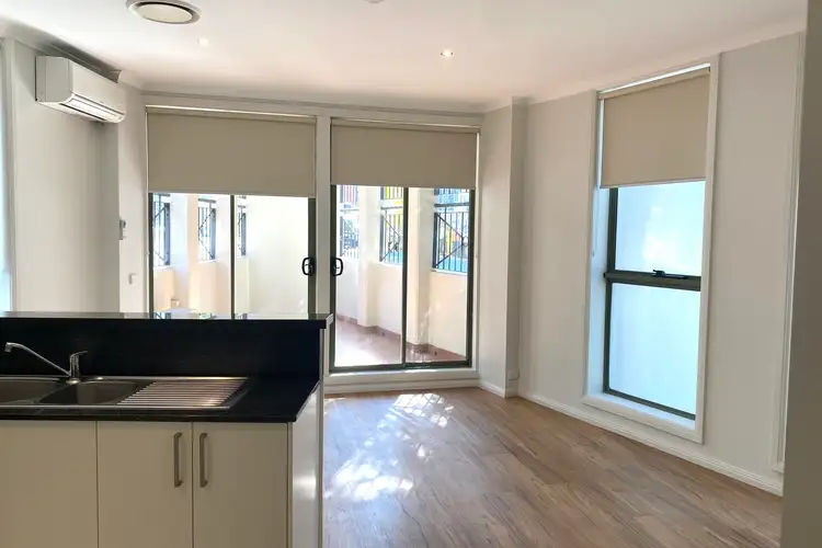 Third view of Homely apartment listing, 1/198 Peel Street, North Melbourne VIC 3051