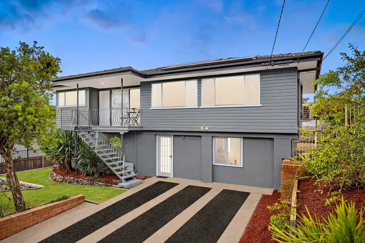 33 Pareena Crescent, Mansfield QLD 4122