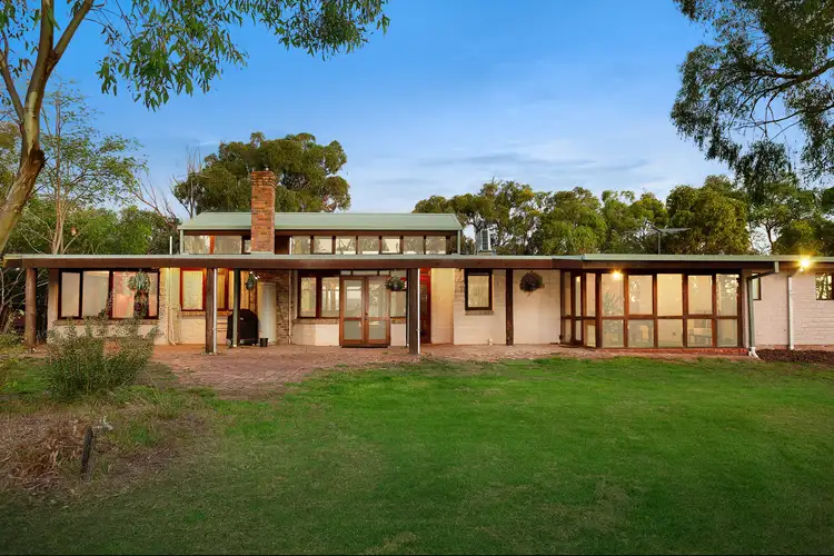 85 School Road, St Andrews VIC 3761