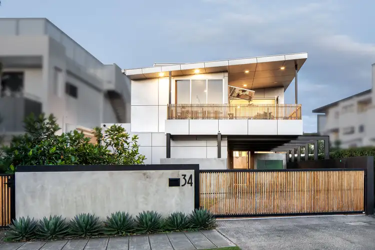 34 Addison Avenue, Bulimba QLD 4171