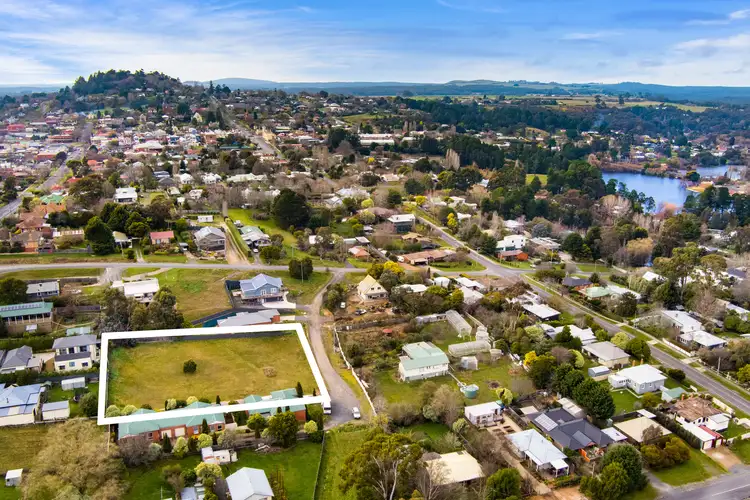 11 &12/3 Strebor Drive, Daylesford VIC 3460
