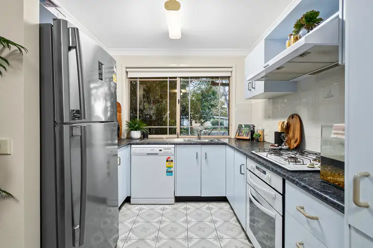 Fourth view of Homely villa listing, 1/272 Farmborough Road, Farmborough Heights NSW 2526