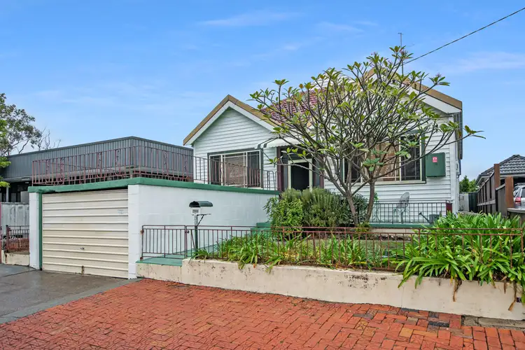 189 Denison Street, Hamilton NSW 2303