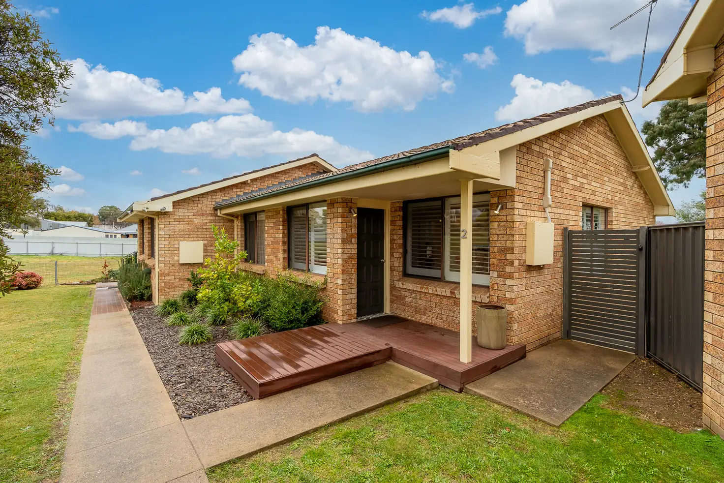 Main view of Homely unit listing, 2/13 Anzac Place, Orange NSW 2800