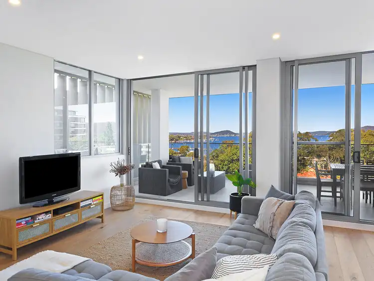 402/72 Donnison Street, Gosford NSW 2250