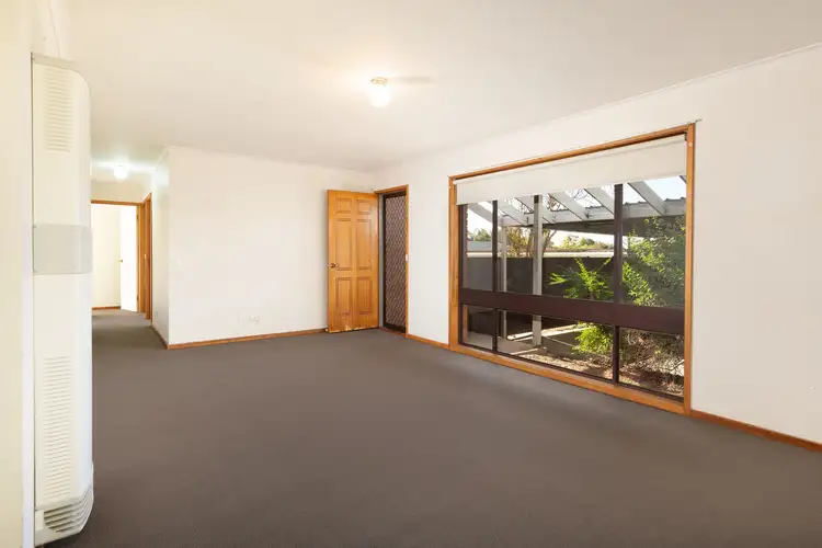 Fourth view of Homely house listing, 15 Fisher Court, Wodonga VIC 3690