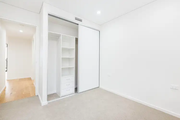 Fifth view of Homely apartment listing, 305/510 Kingsway, Miranda NSW 2228