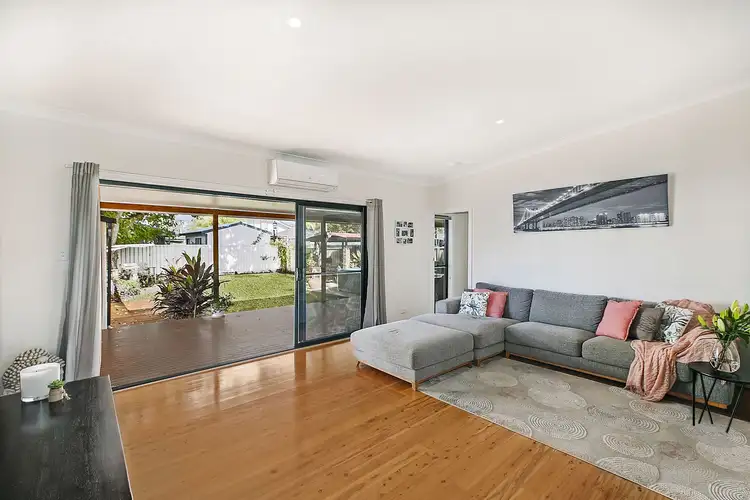 Third view of Homely house listing, 10 Colleen Street, Berkeley Vale NSW 2261