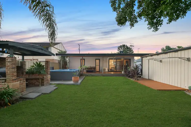 Fourth view of Homely house listing, 10 Colleen Street, Berkeley Vale NSW 2261