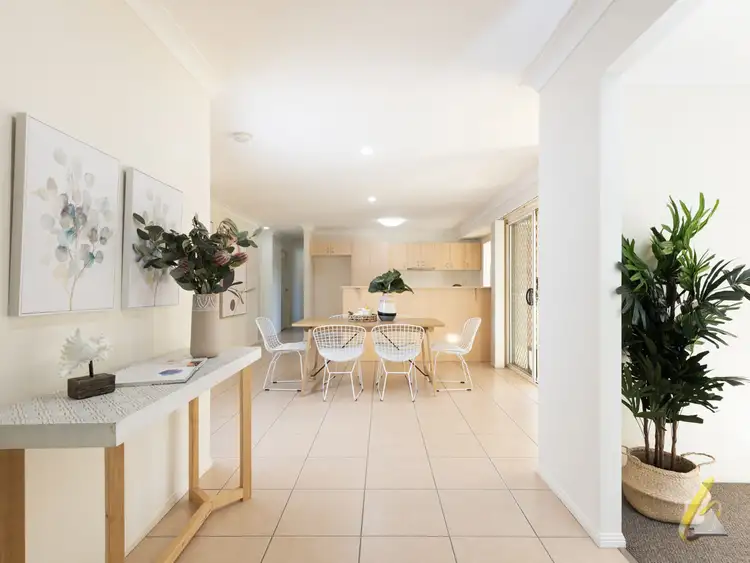 5 Cobourg Street, Forest Lake QLD 4078