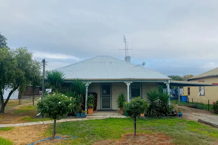 18 Hoyle Street, Tocumwal NSW 2714