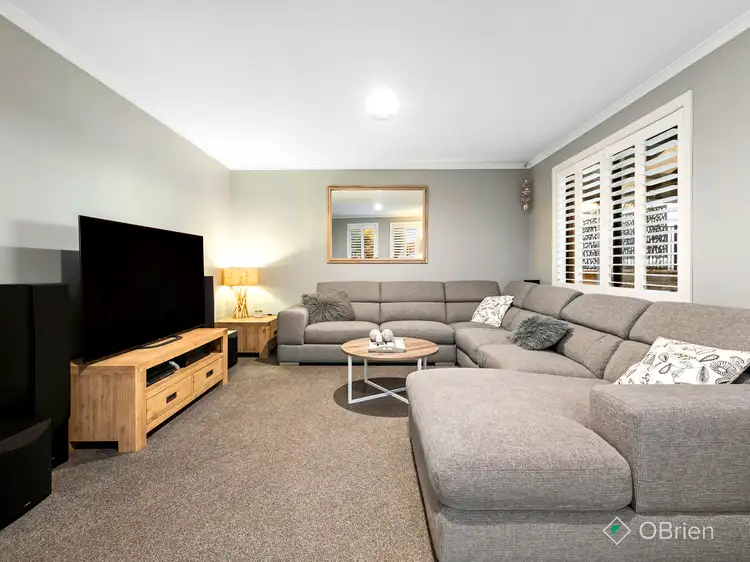 Fourth view of Homely house listing, 10 Fawn Court, Langwarrin VIC 3910