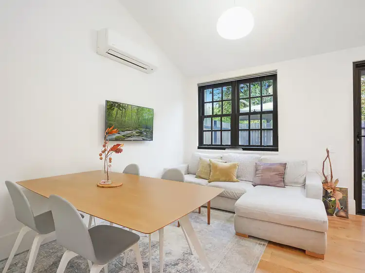 Main view of Homely apartment listing, 2/108 Keppel Street, Carlton VIC 3053