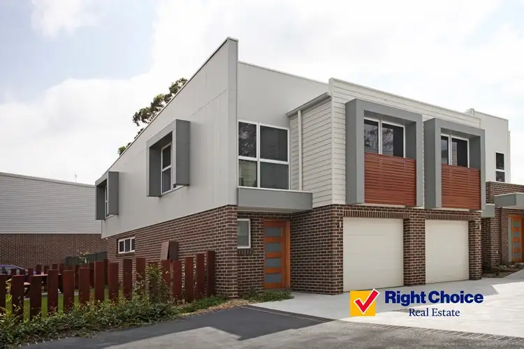 Main view of Homely townhouse listing, 1/21 Avondale Road, Dapto NSW 2530
