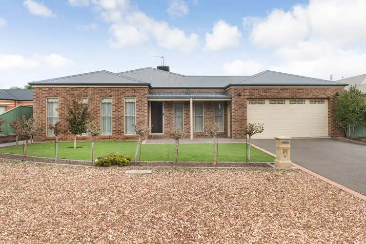 9 James Court, Kangaroo Flat VIC 3555