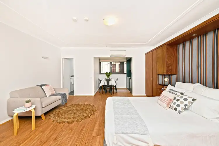 Third view of Homely studio listing, 5/18 Springfield Avenue, Potts Point NSW 2011