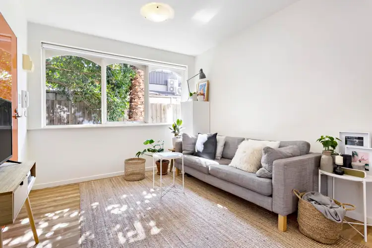 Main view of Homely apartment listing, 3/82 Buckingham Street, Richmond VIC 3121