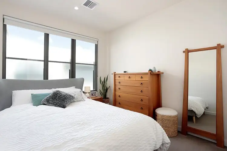 Fourth view of Homely unit listing, 205/4 Hotham Road, Niddrie VIC 3042