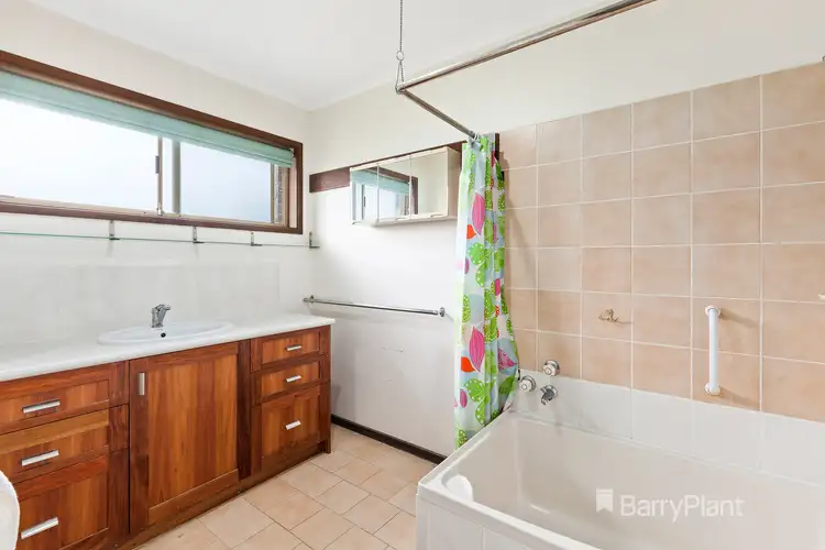 Sixth view of Homely unit listing, 1/11 George Street, Ferntree Gully VIC 3156