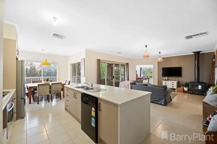 Sixth view of Homely house listing, 8 Mineral Court, Drouin VIC 3818