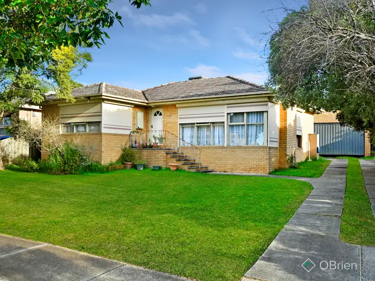 42 Brentwood Crescent, Frankston VIC 3199