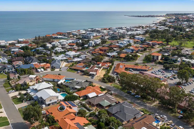 25 Peirse Way, Marmion WA 6020