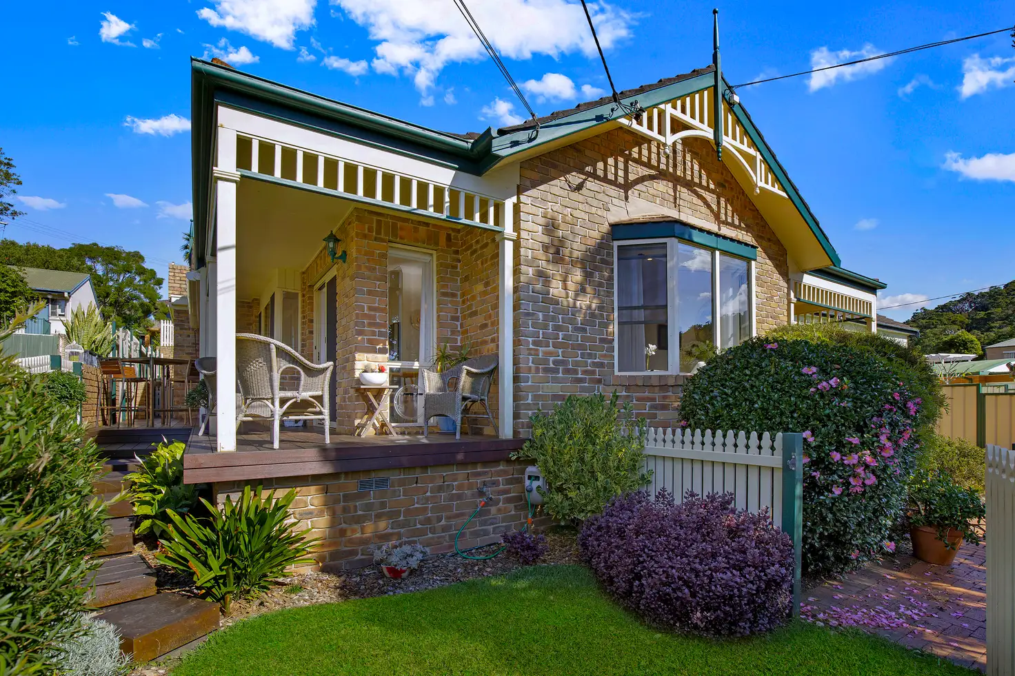 Main view of Homely villa listing, 1/10 Alukea Avenue, Point Clare NSW 2250